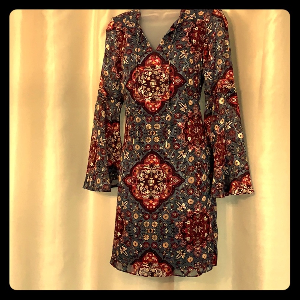 Blue and Red Patterned V-Neck Shift Dress